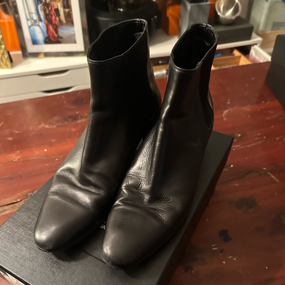 YSL Saint Laurent Wyatt Chelsea Boots In Smooth Leather US 8.5 EU 41.5